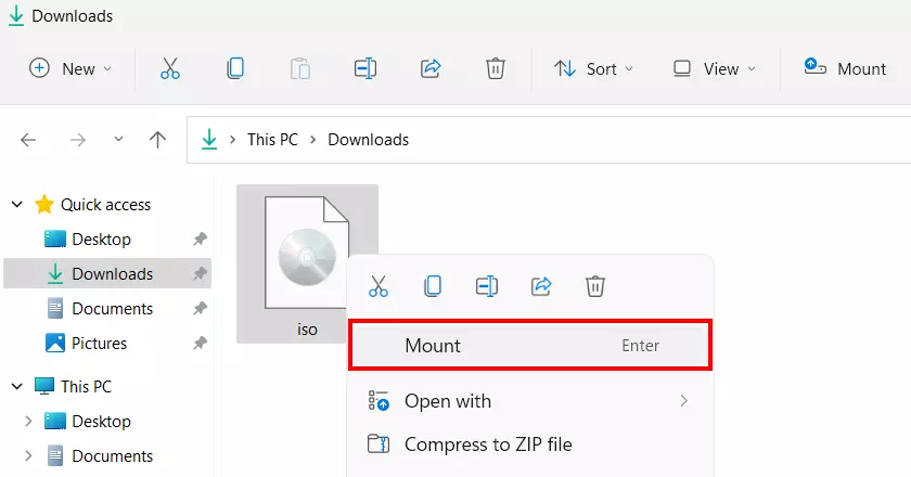 Windows 11: ISO file in Downloads folder