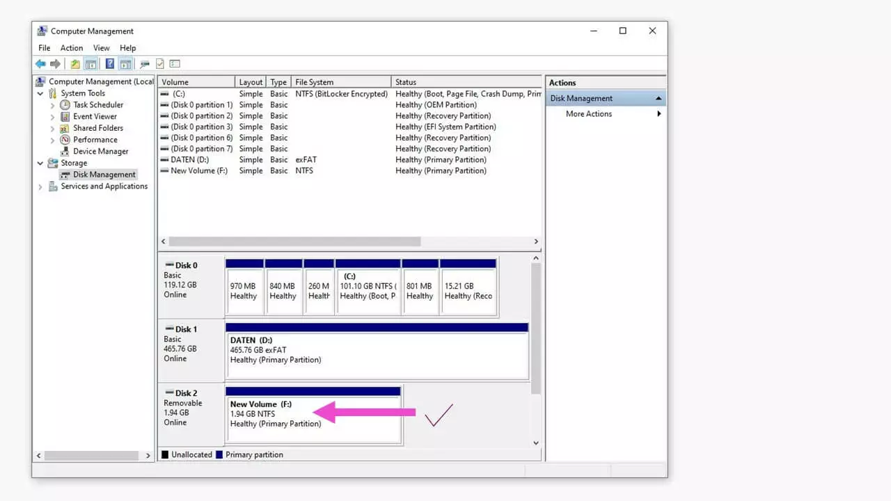 Windows Disk Management showing three recognised disk drives 